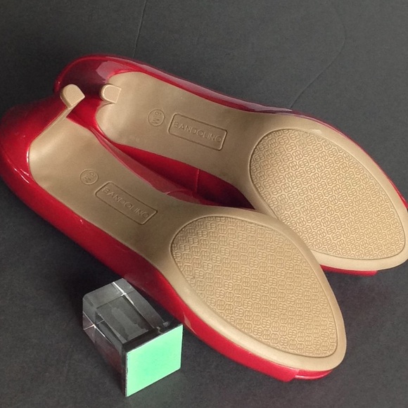 ⭕️ Bandolina - Glossy Red 'Rainaa' Open Toe Pumps - Picture 7 of 8